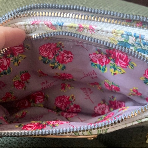 Betsey Johnson Floral Wristlet Clutch - Picture 6 of 7